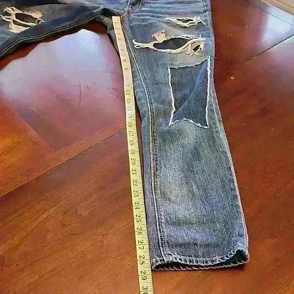 American Eagle Tomgirl high rise Buttonfly Jeans - Picture 9 of 11